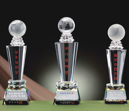 크리스탈 트로피 1